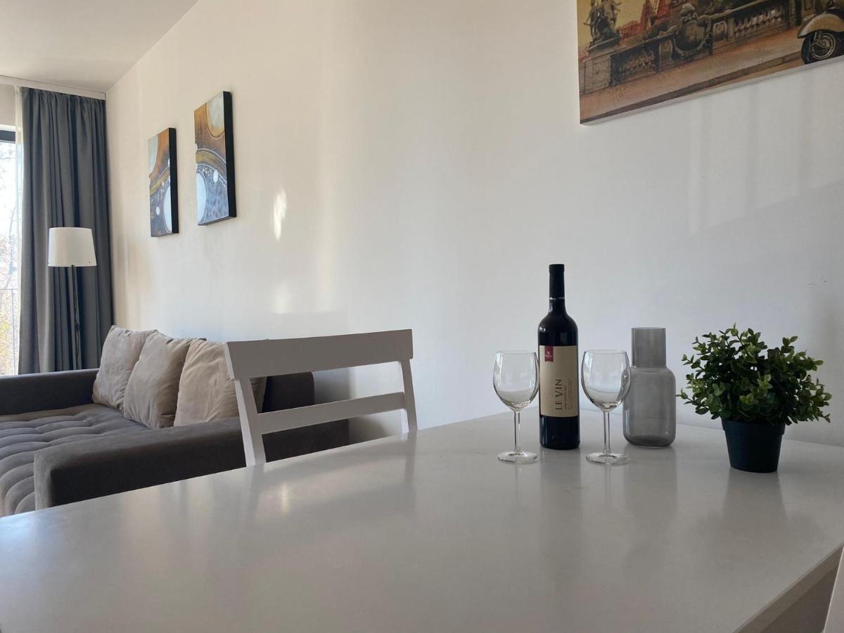 Brand New Apartment With Outdoor Swimming Pool Varna ภายนอก รูปภาพ