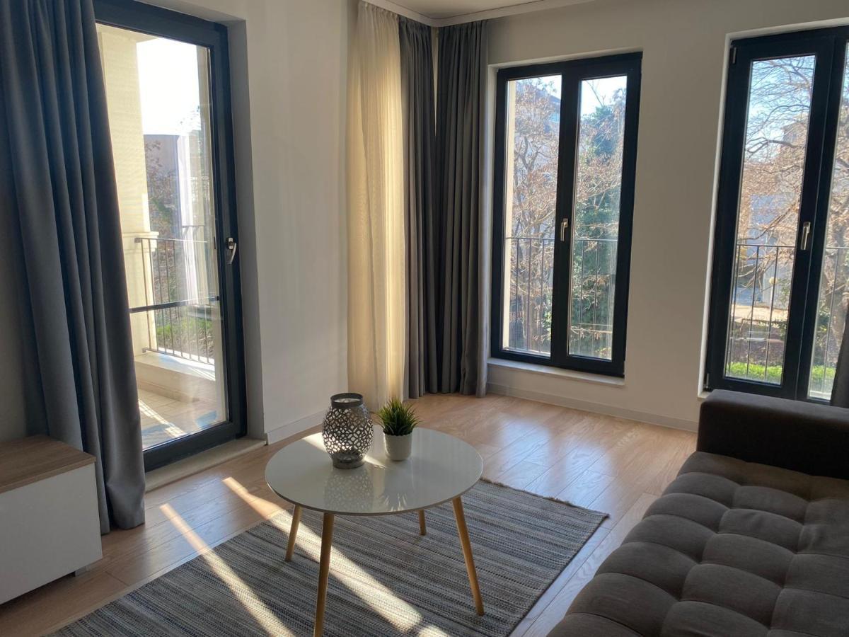 Brand New Apartment With Outdoor Swimming Pool Varna ภายนอก รูปภาพ